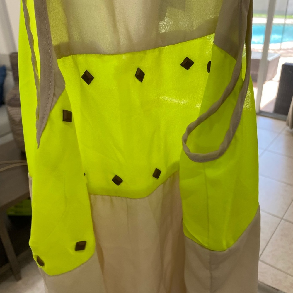 Neon top